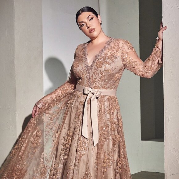 golden globes 2025 best dressed women Chic A-Line Maxi Chiffon Bridesmaid Dresses Plus Size COCOMELODY CB0751, Black main image 1